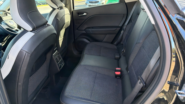 Renault Captur 1.0 TCE 90 SE Edition 5dr Petrol Hatchback